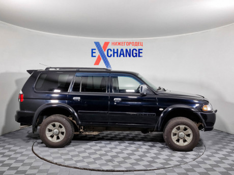 Mitsubishi Pajero sport